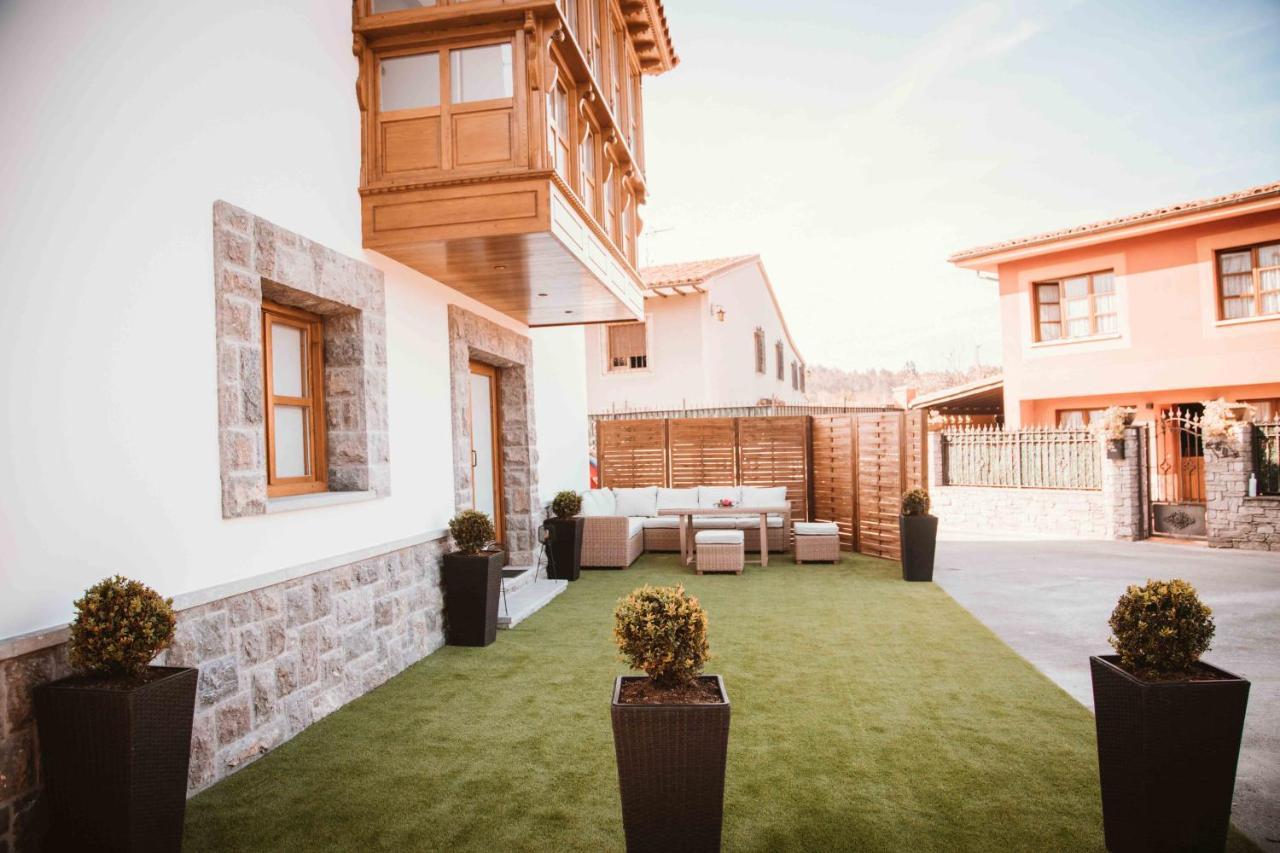 El Riveru - Astur Casas Rurales Balmori Exterior photo