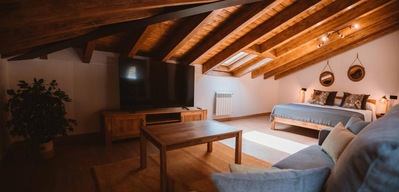 El Riveru - Astur Casas Rurales Balmori Exterior photo